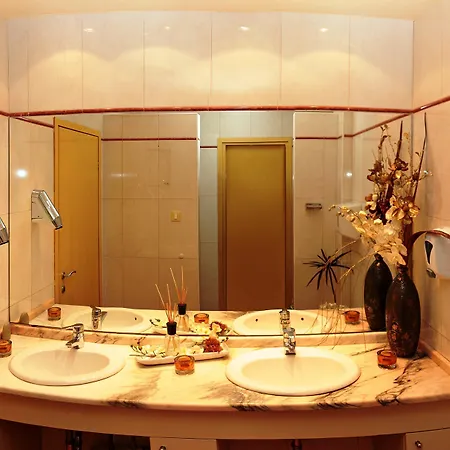 게스트하우스 Apartel Park Osejava 4*