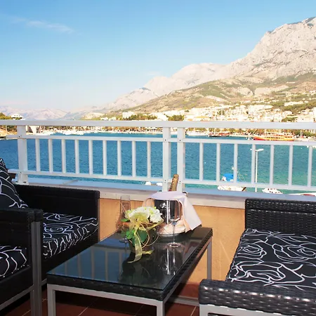 Apartel Park Osejava Πανσιόν 4*