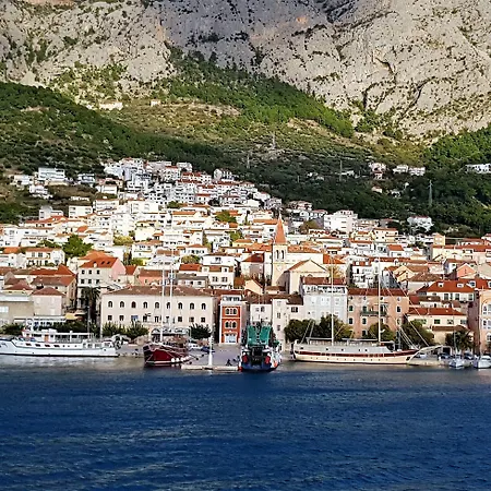 Apartel Park Osejava 招待所 4*