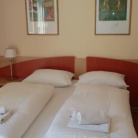 Vendégház Apartel Park Osejava