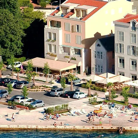 Apartel Park Osejava Guest house