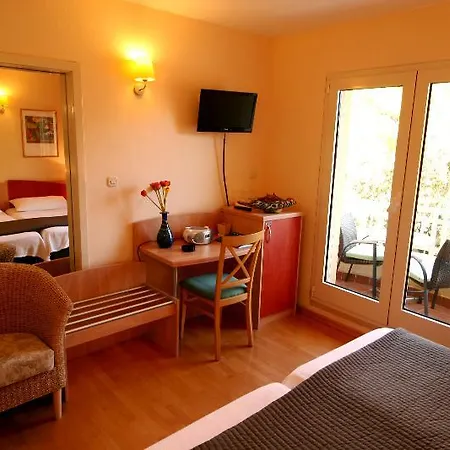 Apartel Park Osejava Guest house Makarska