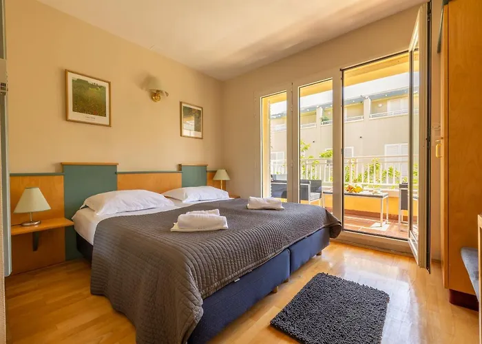 Apartel Park Osejava Πανσιόν 4*